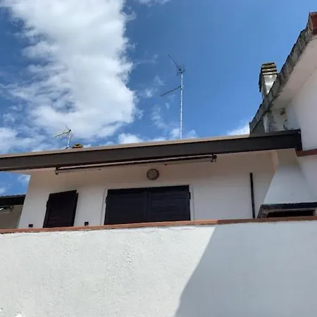 4 Posti Con Piscina Balcone E Bbq