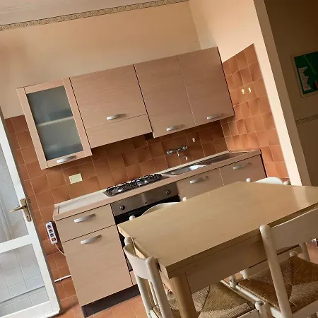 4 Posti Con Piscina Balcone E Bbq * ليدو دي سكاشي
