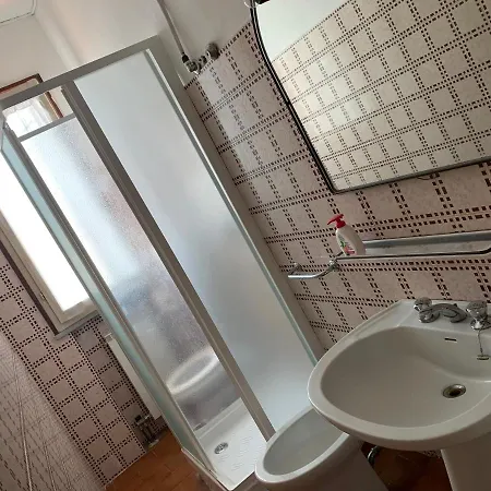 4 Posti Con Piscina Balcone E Bbq شقة *